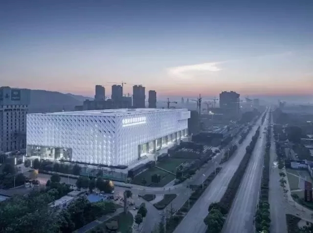 華俄激光將隆重亮相2017武漢光博會(huì)，邀您共享光電盛宴